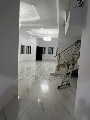 4bdrm Duplex in Admiralty Homes, Lekki Phase 1 for rent