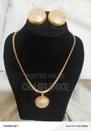 Sunbelle Beautiful Gold Zirconia Earrings and Pendant Plus Necklace