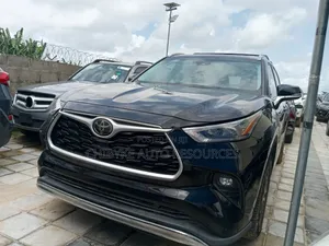Toyota Highlander XLE AWD 2020 Black