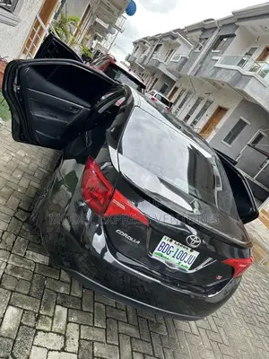 Toyota Corolla S Premium 4dr Sedan (1.8L 4cyl CVT) 2015 Black