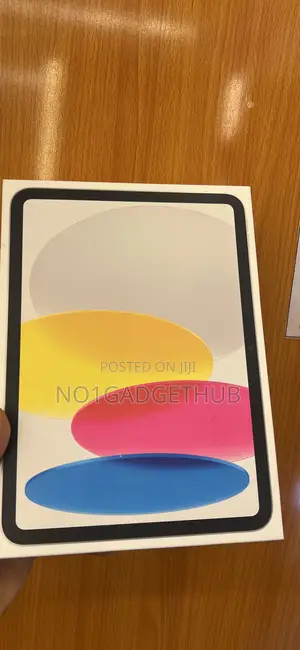 New Apple iPad (2022) 128 GB Silver