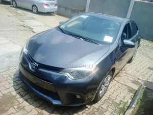 Toyota Corolla 2015 Gray