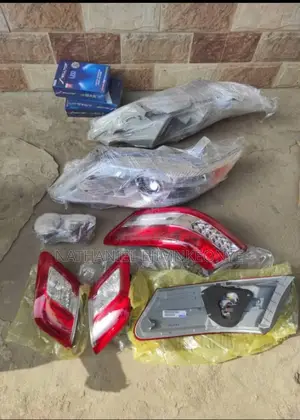 Complete Headlamp and Back Light Camry 2010