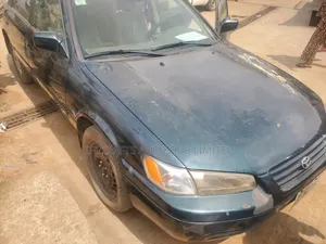 Toyota Camry 1998 Green
