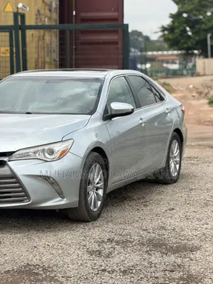 Toyota Camry 2015 Silver