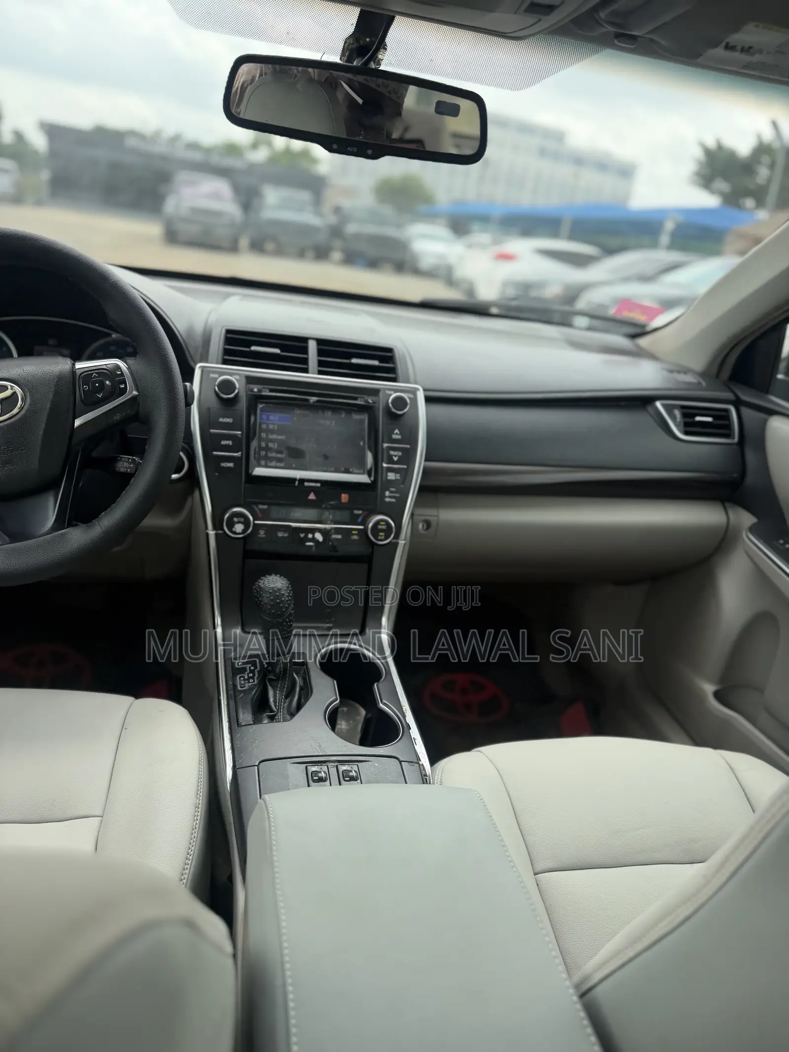 Toyota Camry 2015 Silver