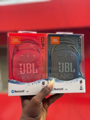 JBL Clip 4