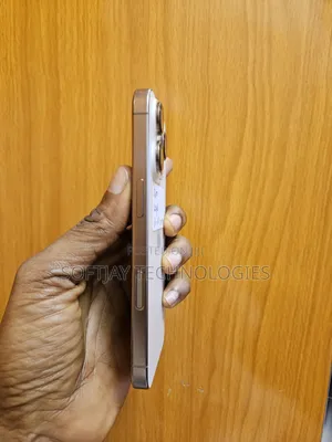 Apple iPhone 16 Pro 128 GB Gold