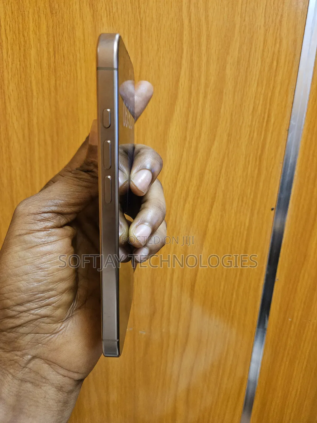 Apple iPhone 16 Pro 128 GB Gold