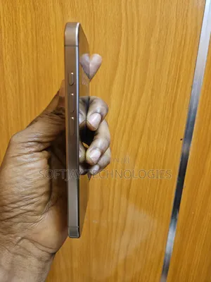 Apple iPhone 16 Pro 128 GB Gold