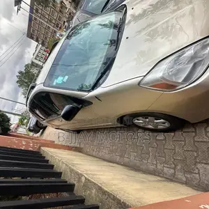 Toyota Sienna LE AWD 2005 Gold