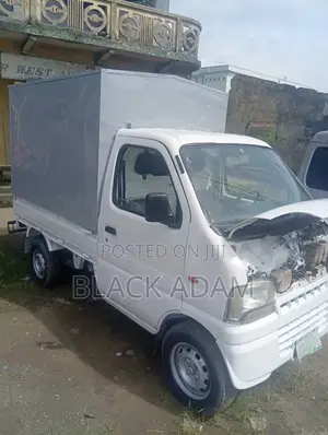 Suzuki 2012 White