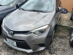 Toyota Corolla 2016 Gray