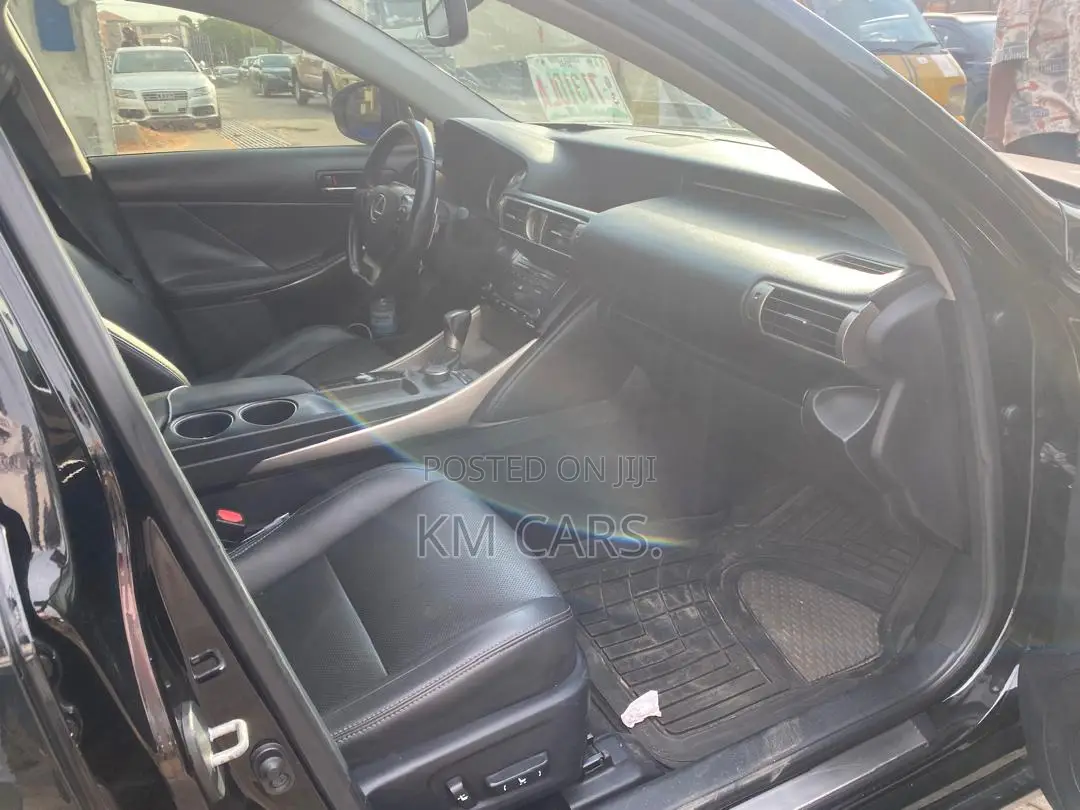 Lexus IS 2014 Black