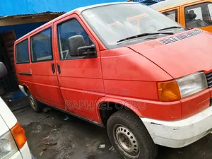 Volkswagen Transporter 2002 Red