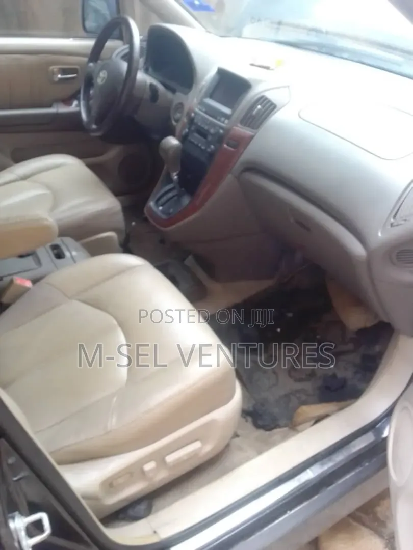Lexus RX 2001 Black