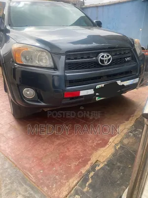 Toyota RAV4 2010 Blue
