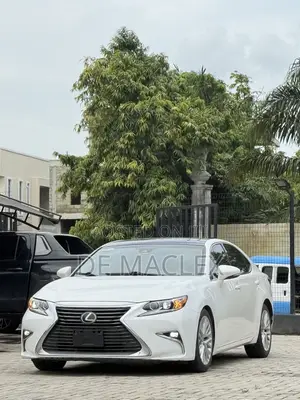 Lexus ES 350 FWD 2016 White