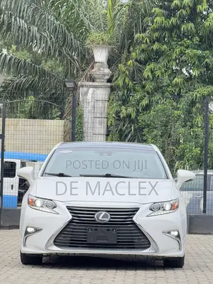 Lexus ES 350 FWD 2016 White