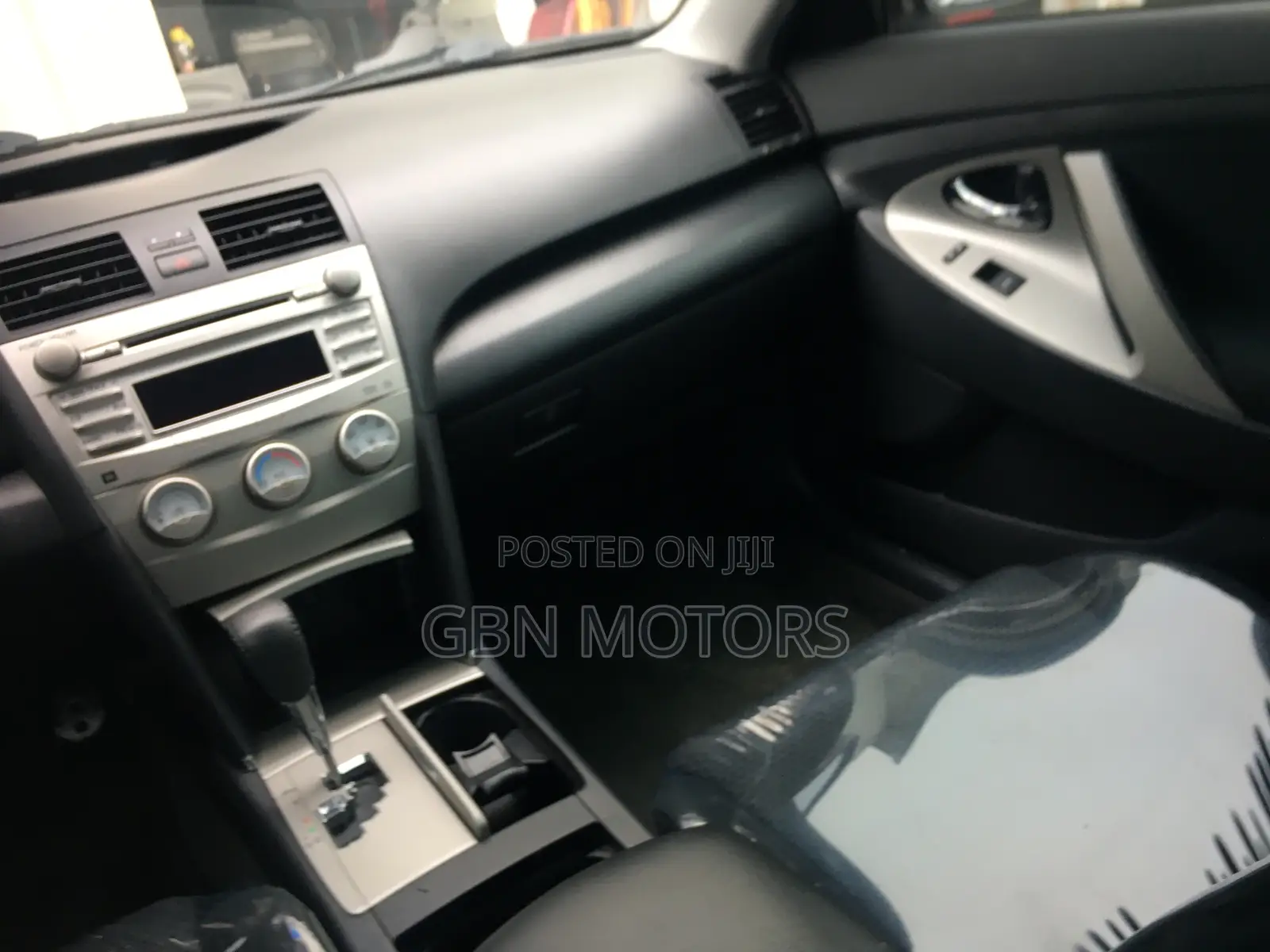 Toyota Camry 2011 Gray