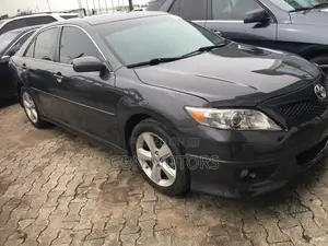 Toyota Camry 2011 Gray