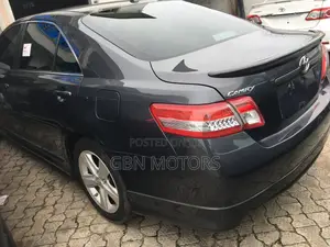 Toyota Camry 2011 Gray