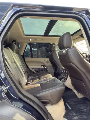 Land Rover Range Rover 3.0L Turbocharged Diesel HSE Td6 2018 Blue