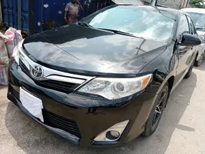 Toyota Camry LE 4dr Sedan (2.5L 4cyl 6A) 2012 Gray