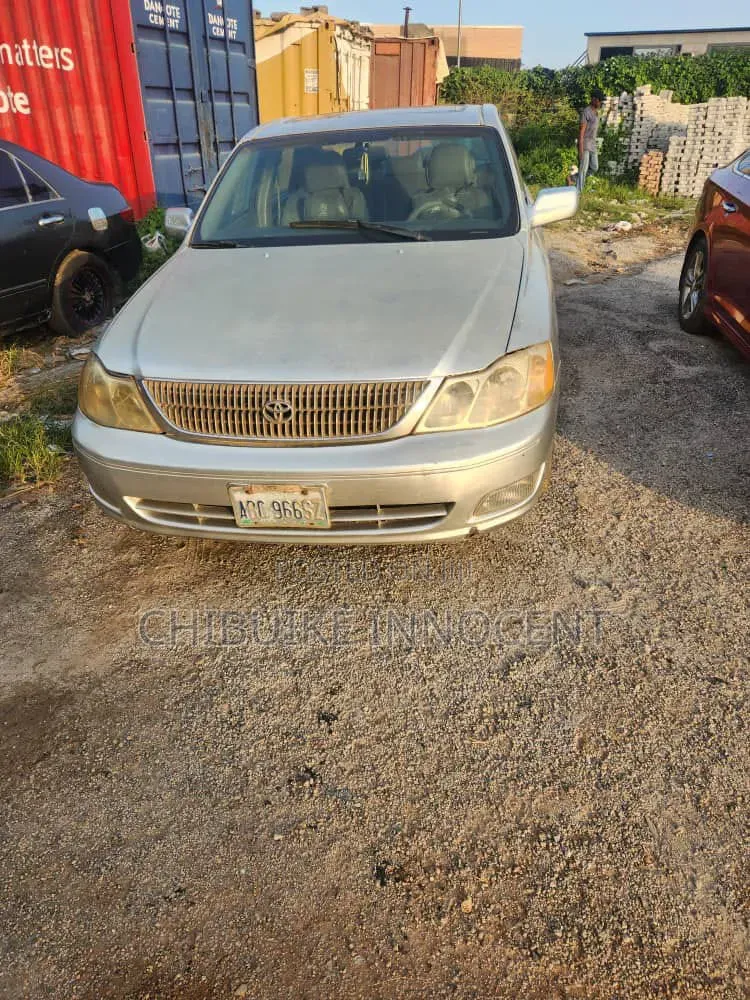 Toyota Avalon 2001 Silver