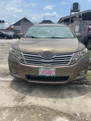 Toyota Venza 2011 Gold