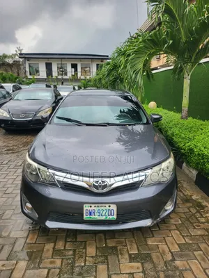 Toyota Camry 2012 Gray