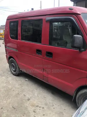 Suzuki Every 2012 Red