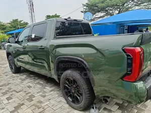 Toyota Tundra SR5 Double Cab 8.1' Bed 2023