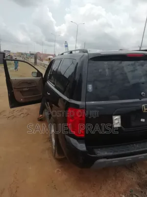Honda Pilot LX 4x4 (3.5L 6cyl 5A) 2004 Black