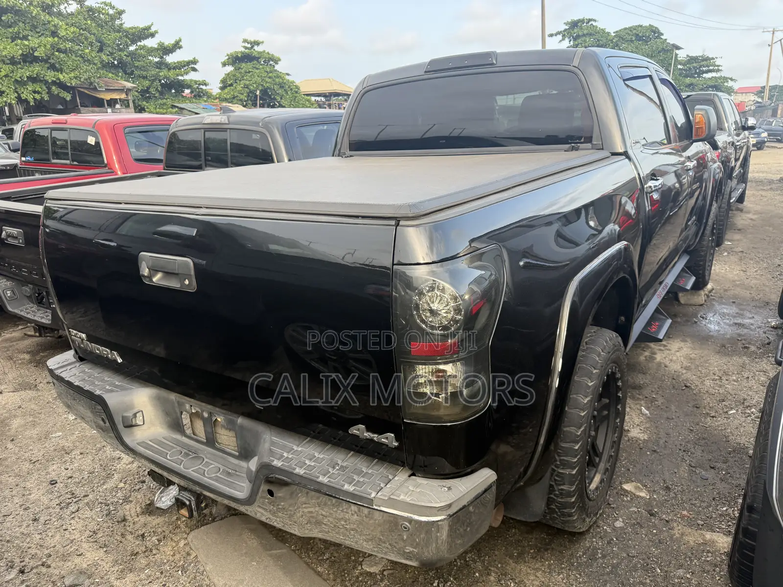 Toyota Tundra 2012 Black