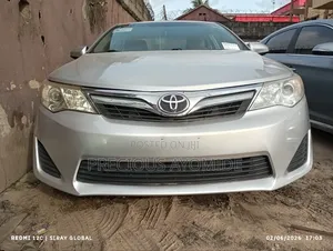 Toyota Camry LE 4dr Sedan (2.5L 4cyl 6A) 2012 Silver
