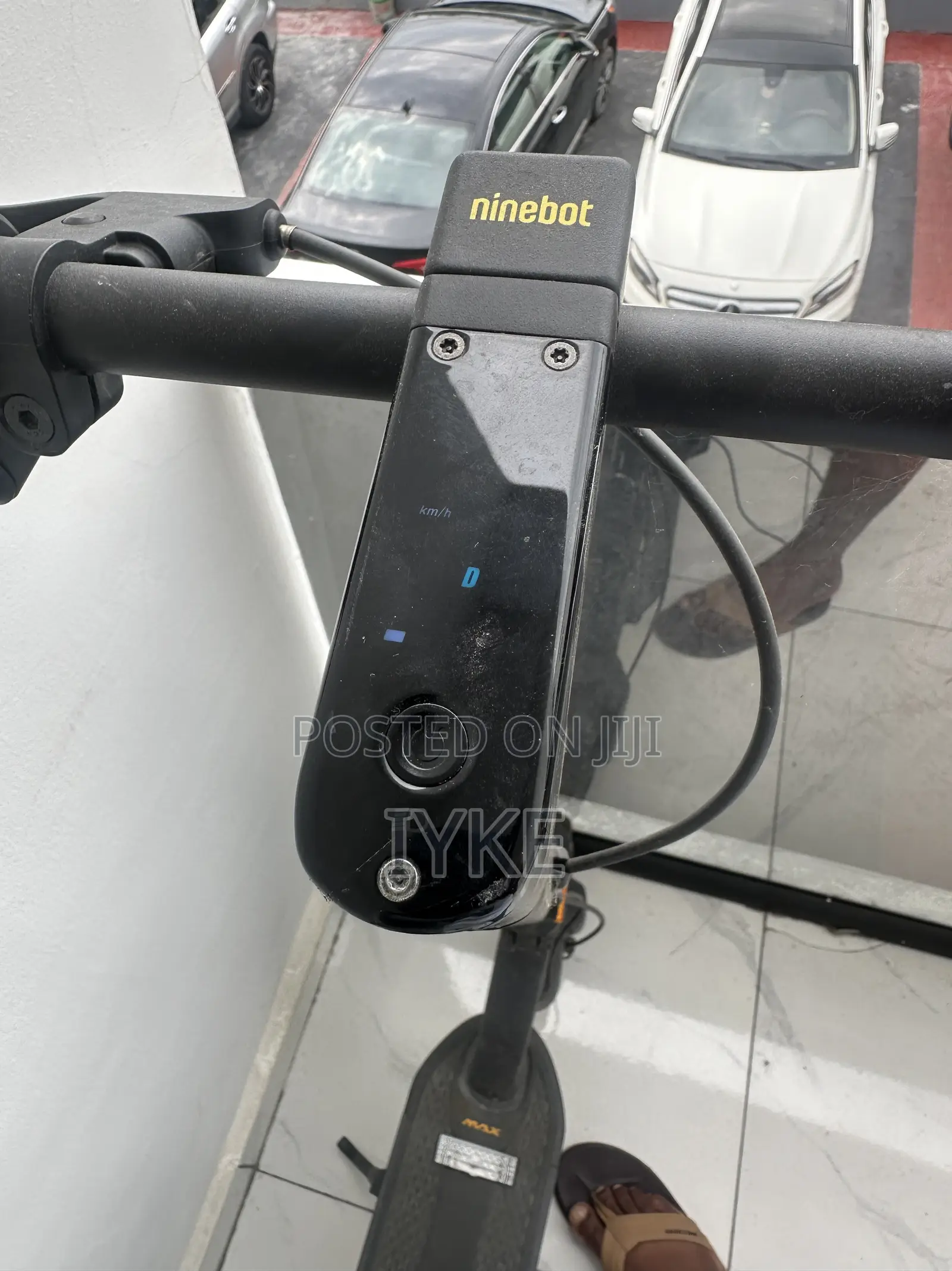 Max-S 2023 Black