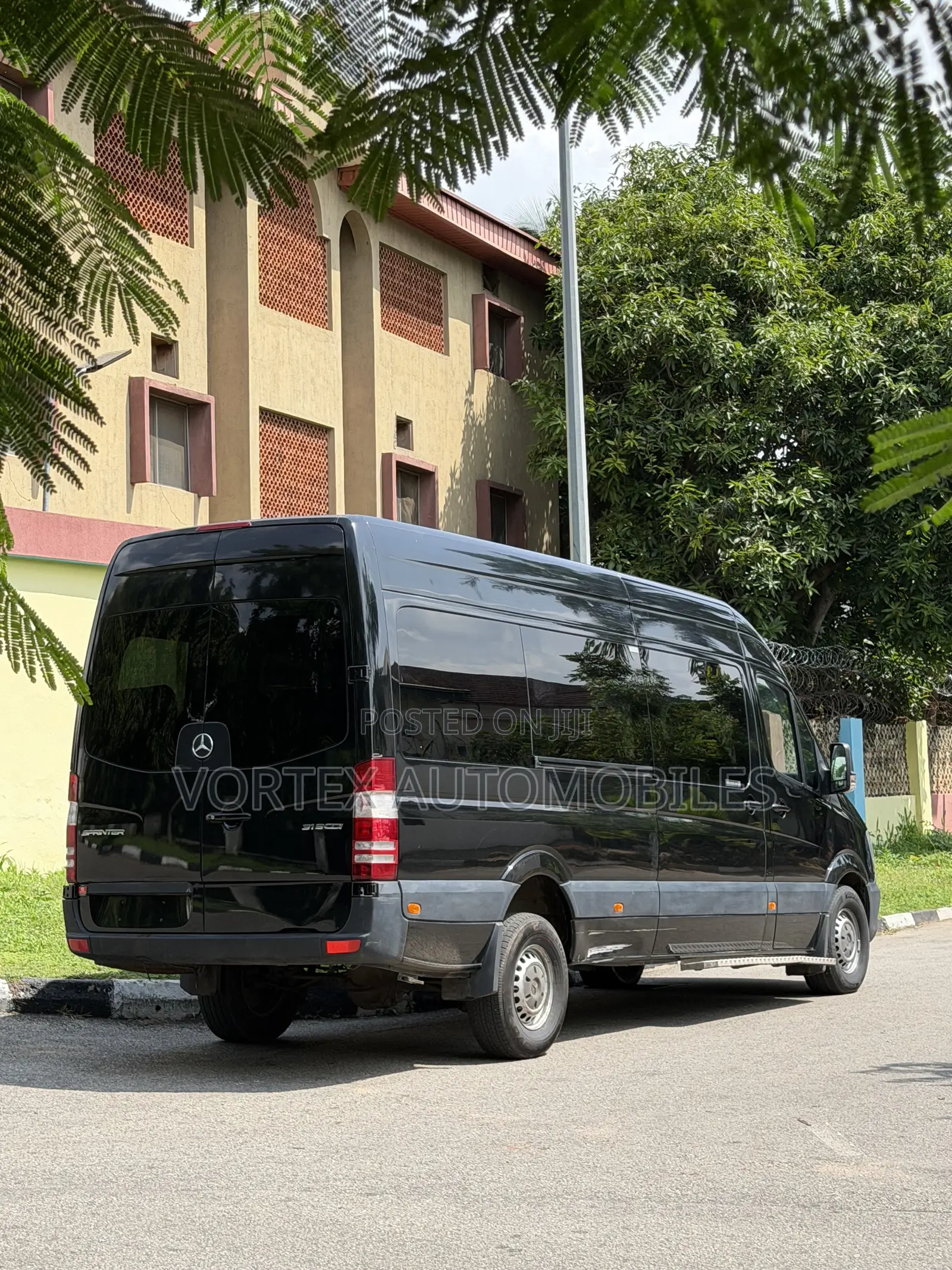 Mercedes-Benz Sprinter 2014 Black