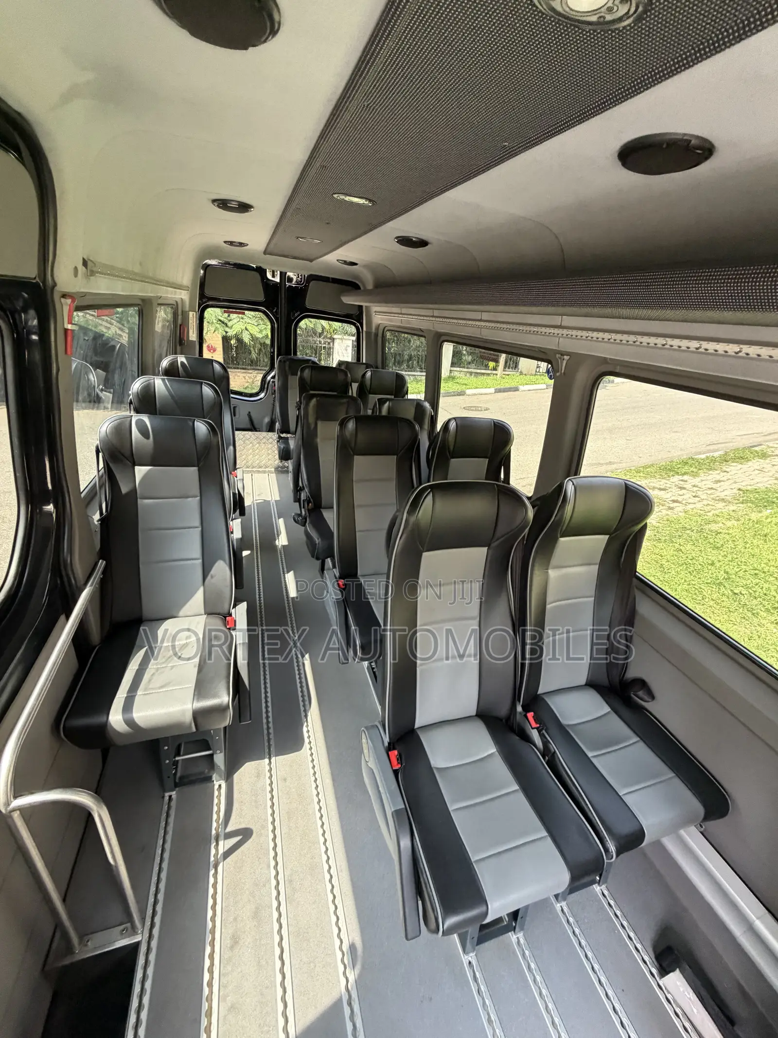 Mercedes-Benz Sprinter 2014 Black