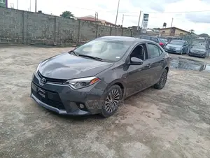 Toyota Corolla LE 4dr Sedan (1.8L 4cyl CVT) 2014 Gray