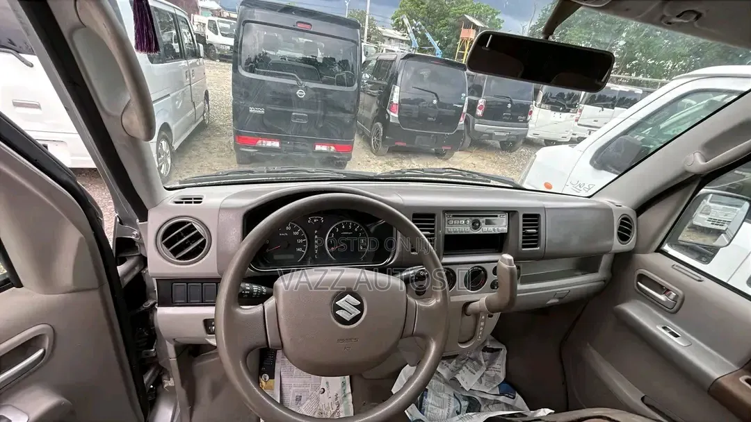 New Suzuki Every 2019 Black