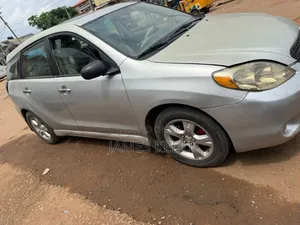 Toyota Matrix 2005 Silver