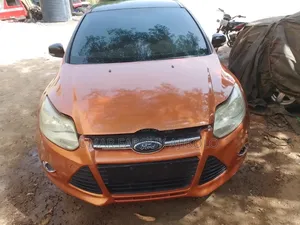Ford Focus 2013 Orange