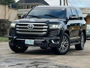 Toyota Land Cruiser 5.7 V8 2011 Black