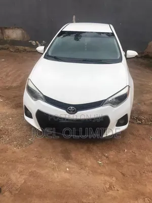 Toyota Corolla 2010 White