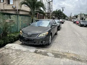 Toyota Camry 2010 Gray