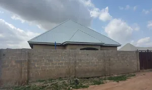 3bdrm Bungalow in Karu-Nasarawa for sale