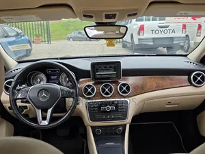 Mercedes-Benz GLA-Class 2015 Black