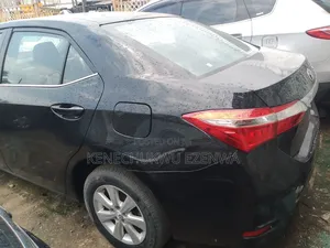 Toyota Corolla 2015 Black