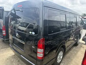 Toyota HiAce 2014 Black